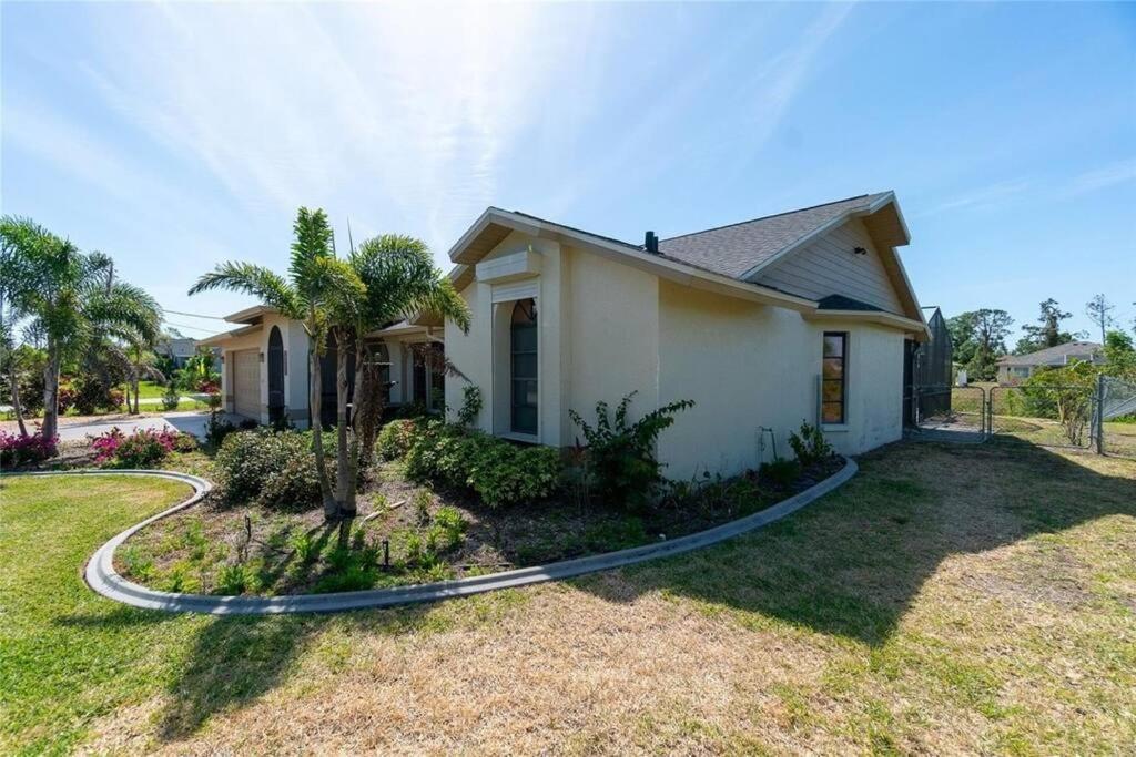 Seabreeze 3-Bedroom Pool Villa Close To The Beach!!! พอร์ตชาร์ล็อต ภายนอก รูปภาพ